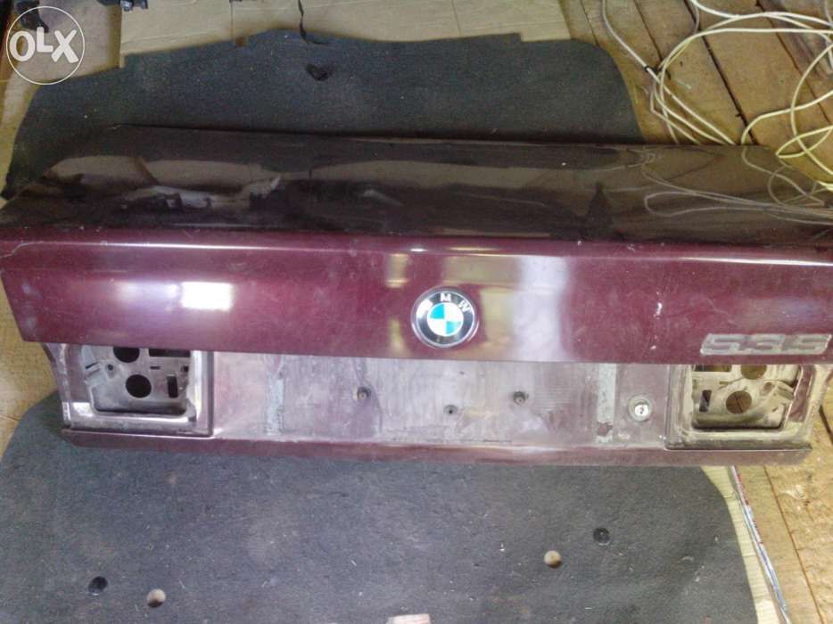 Задняя крышка БМВ е34