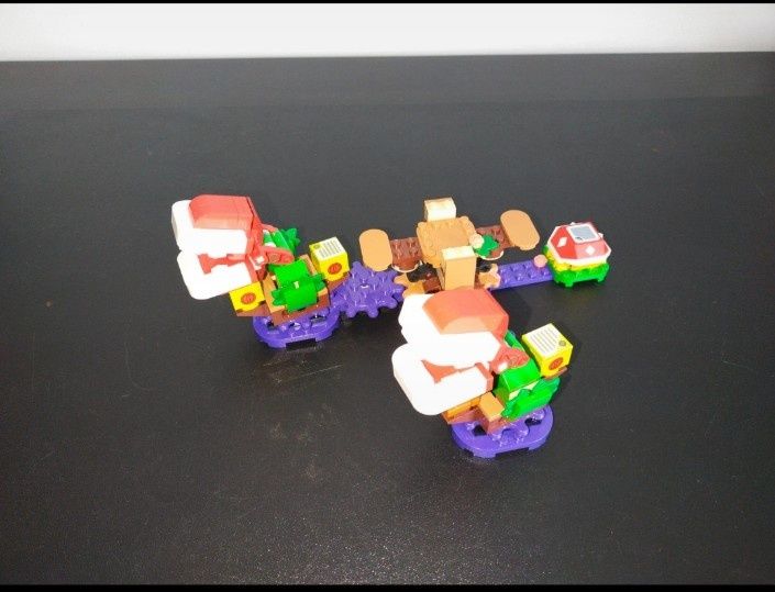 71382 LEGO Super Mario Piranha Plant Puzzling Challenge.