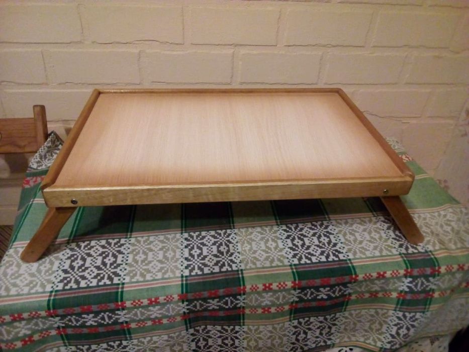 Стол-трансформер для ноутбука (деревянный).