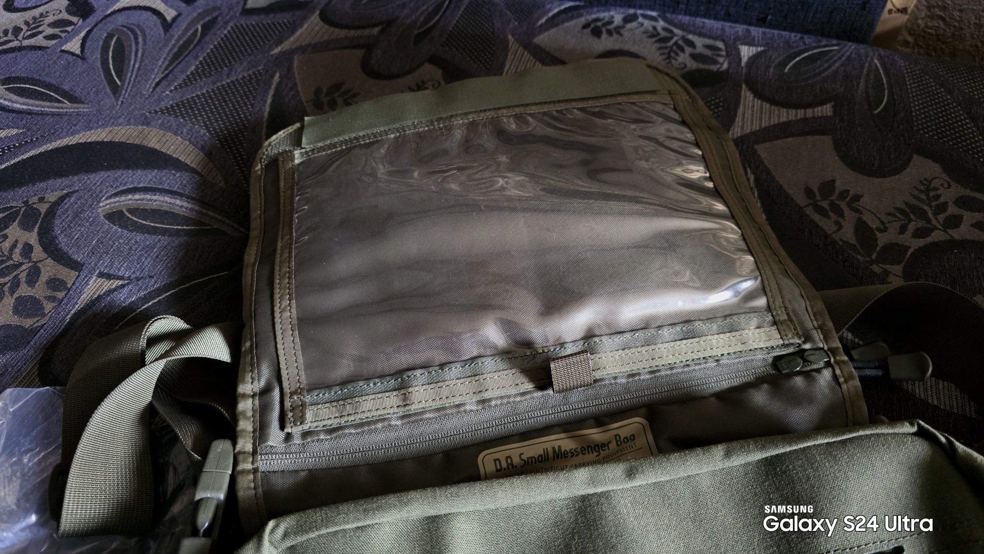 Torba Direct Action Small Messenger Olive Green