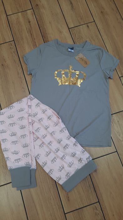 Жіноча піжма розмір М