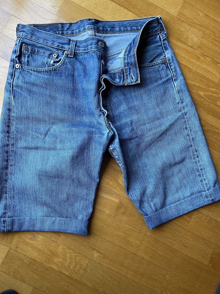 Calções ganga Levi’s 501 tamanho W34 L34