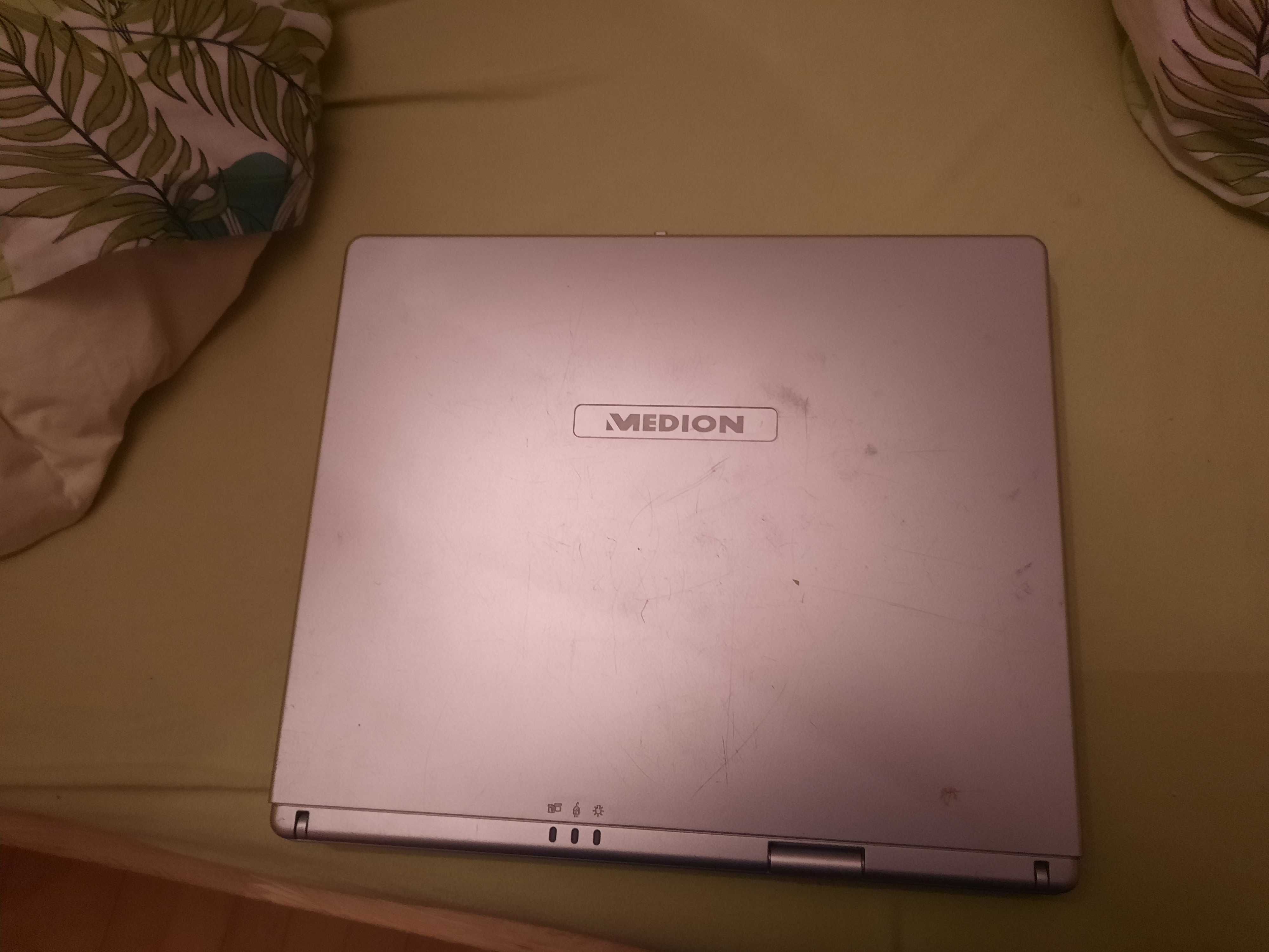 laptop  "Medion"