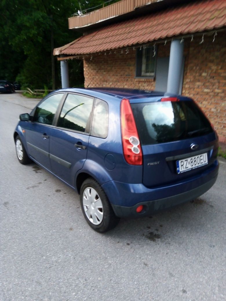Ford Fiesta Mk6 1.3*180tys/km*Klima*ABS.*