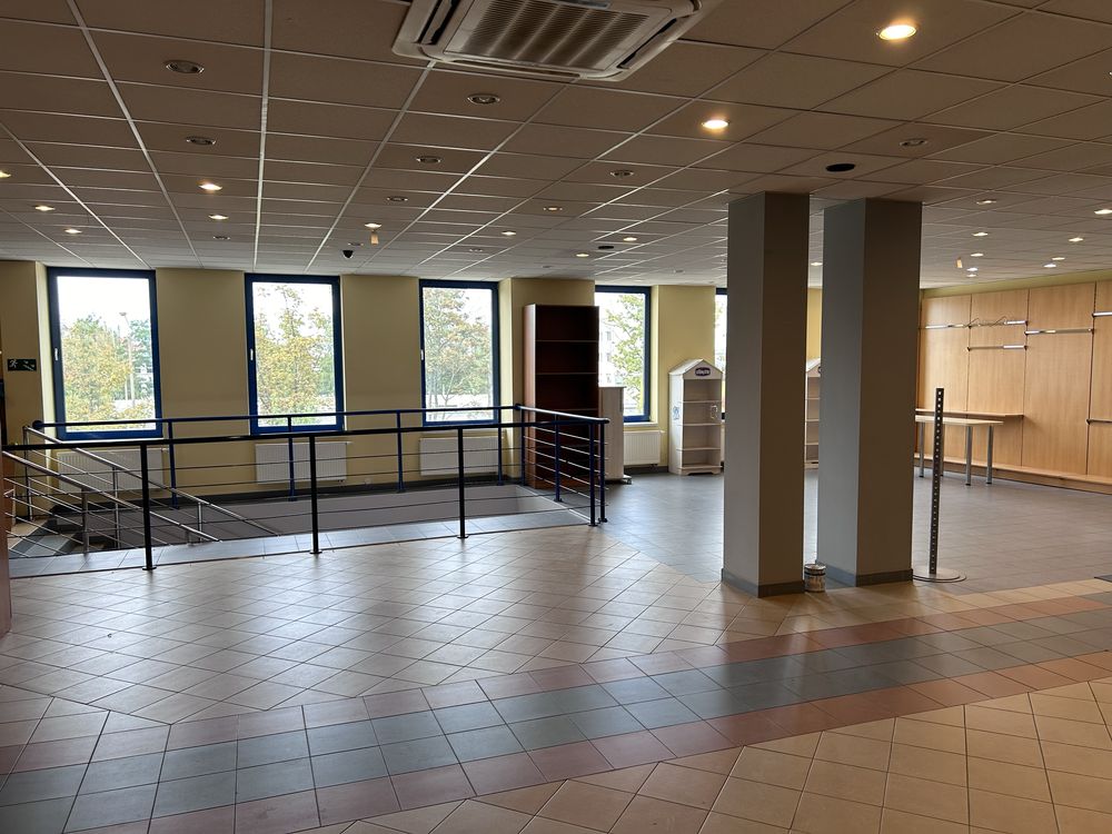 Wynajmę lokal użytkowy w Gliwicach, przy ulicy Żwirki i Wigury