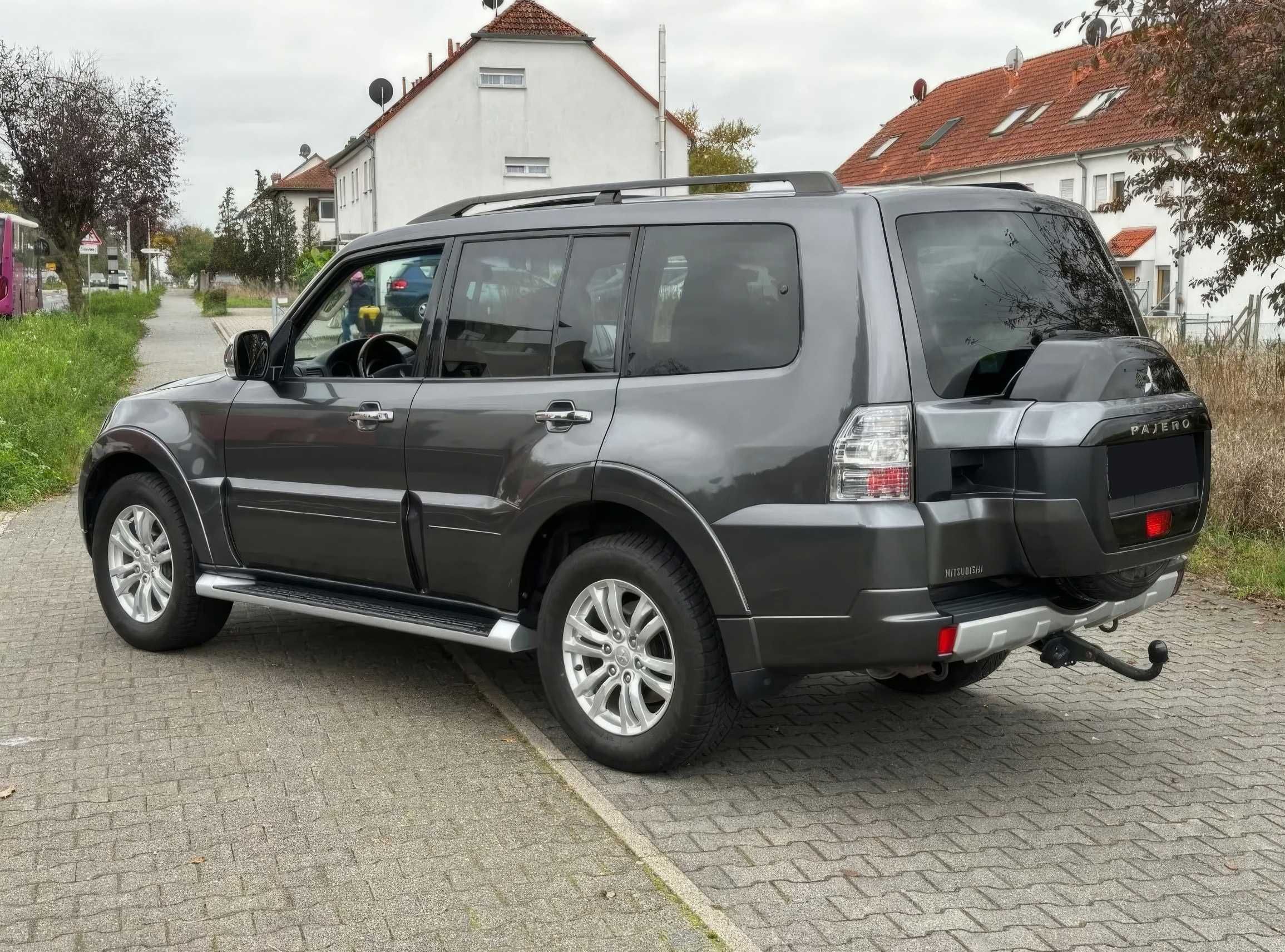 Mitsubishi Pajero 2018