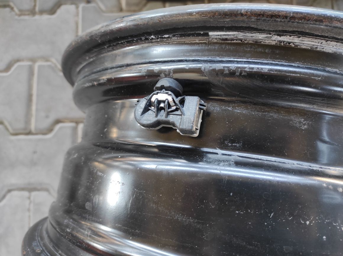 Felgi stalowe 6.5x16 cali 5x114.3 OE Renault Megane Talisman TPMS#4402