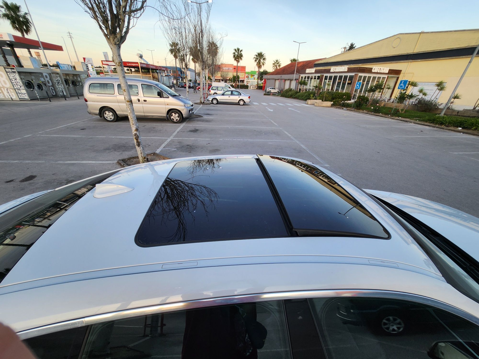 BMW 318 GT 2013 Luxury