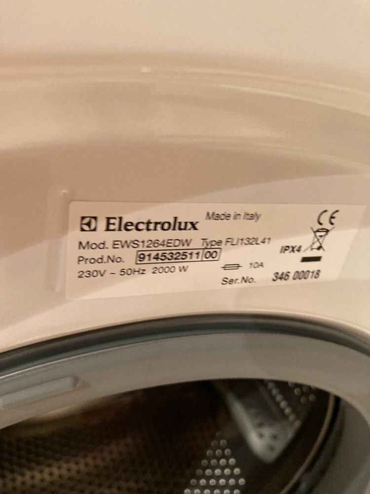 Стиральная машина Electrolux