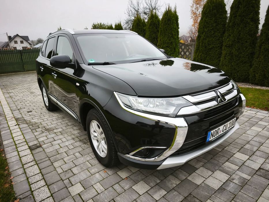 Mitsubishi Outlander 2.0 Benzyna/ z Niemiec/ Bezwypadkowy/ Super Stan