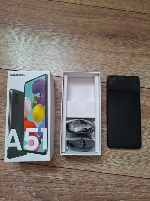 Samsung A51 6/128g в ідеальному стані. Куплений в Україні