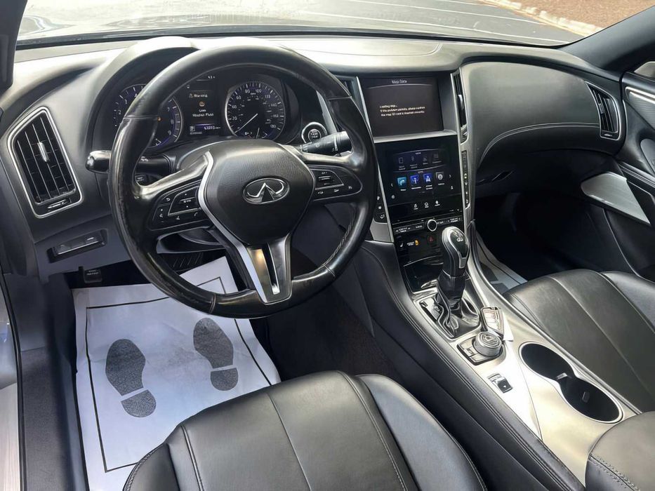 Infiniti Q60      2019