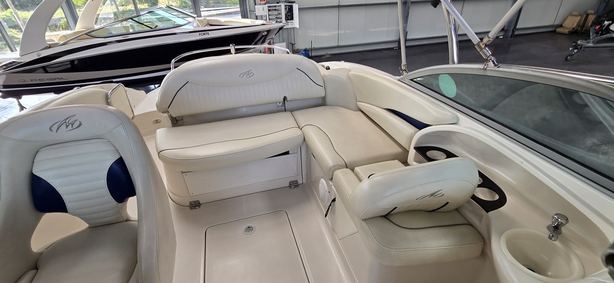 Monterey 233 explorer