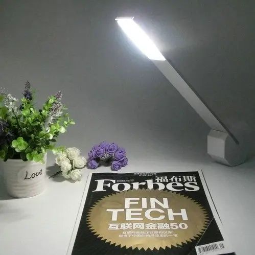 Сенсорна лампа Jedel