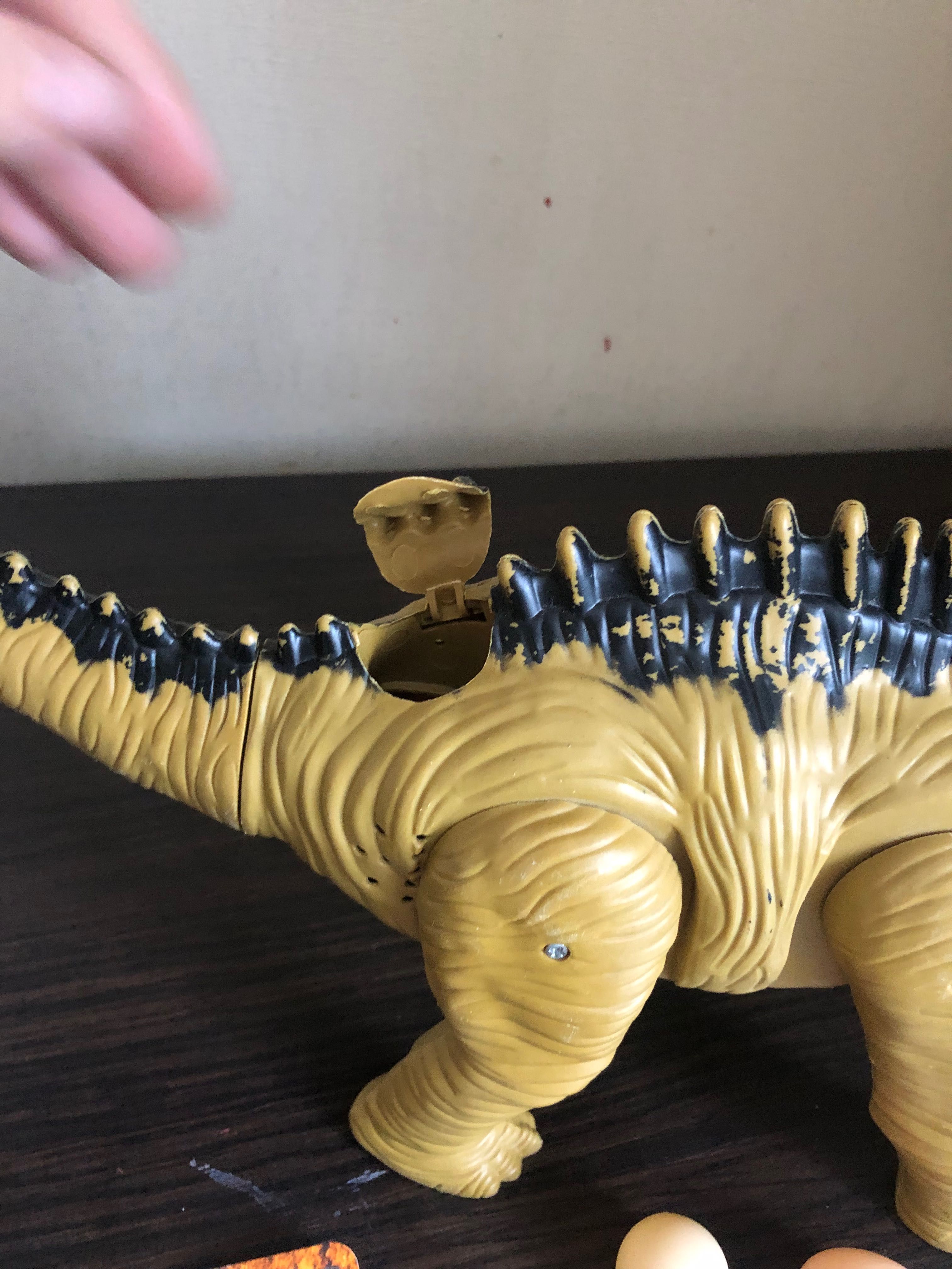 Динозавр ходит свет проэктор  карточная игра с дино