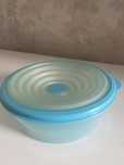 Miska z elastyczną pokrywką tupperware