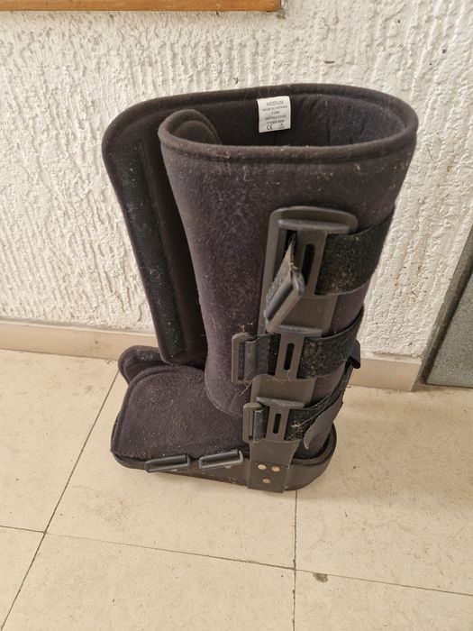 Bota ortopédica tam 45