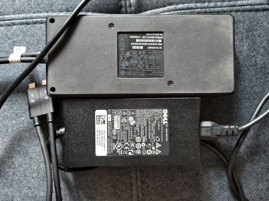Stacja dokująca Dell WD19DC + zasilacz 130 W