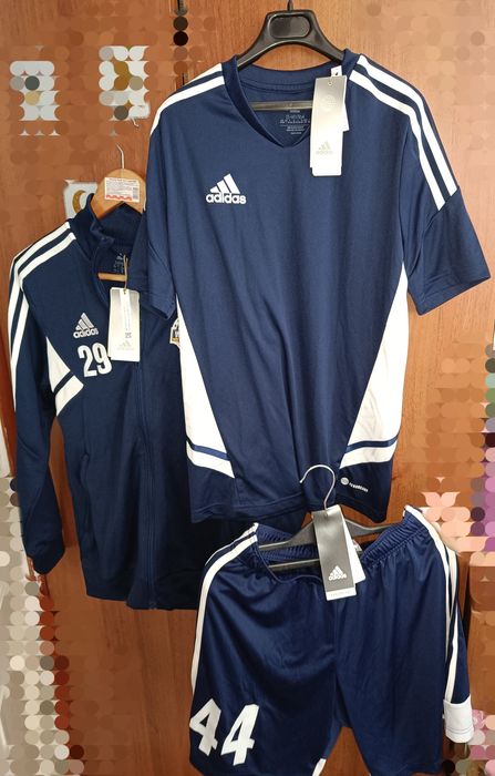 Футбольна форма Adidas комплект оригінал 164 см