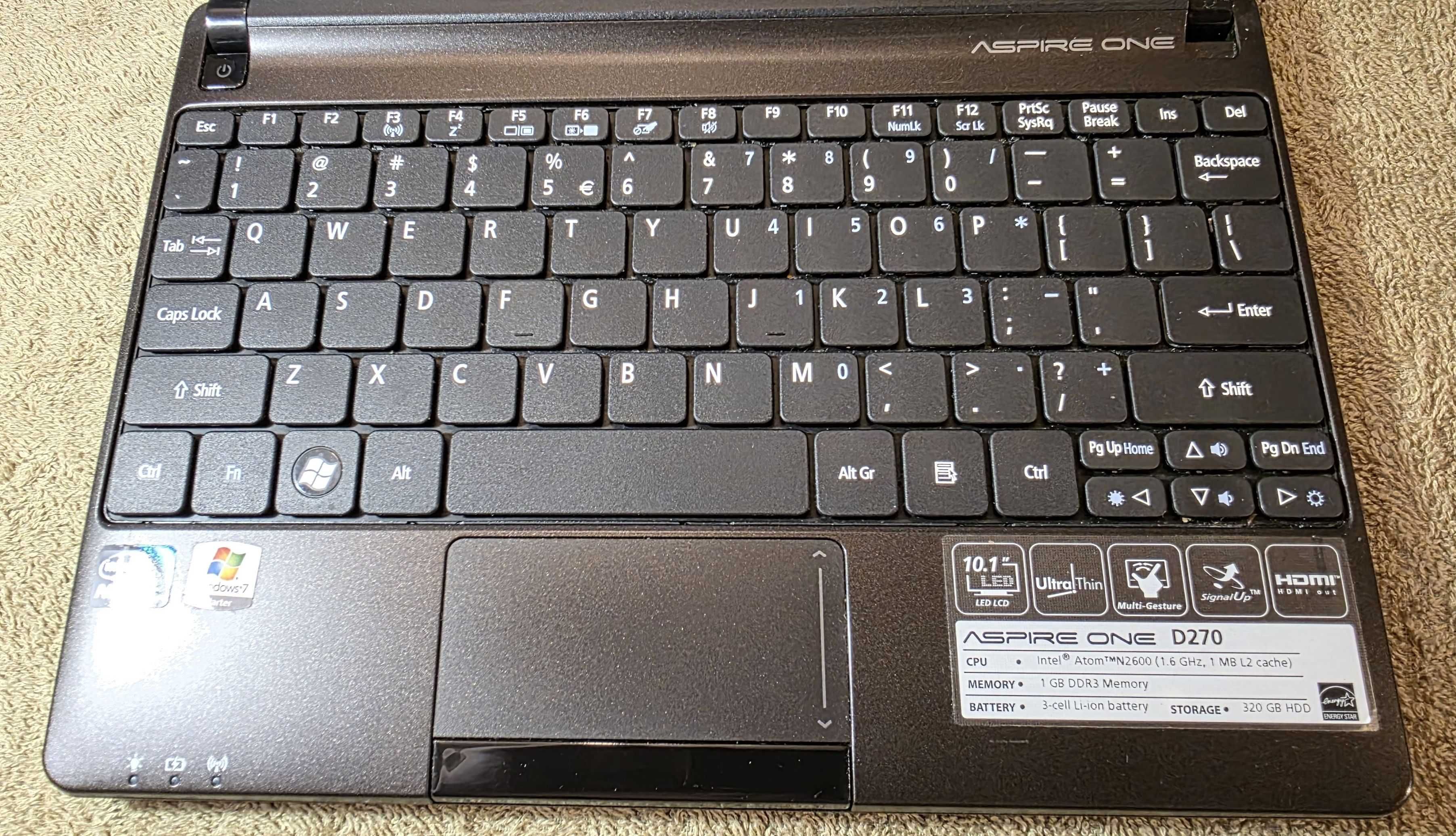 Netbook ACER aspire one, licencja windows7