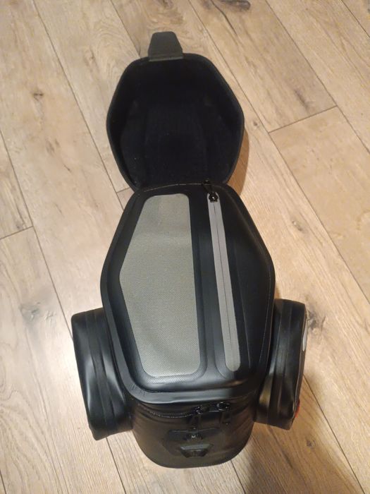 NOWY Tankbag wodoodporny SW MOTECH PRO CITY wp Black  9L czarny
SW MOT