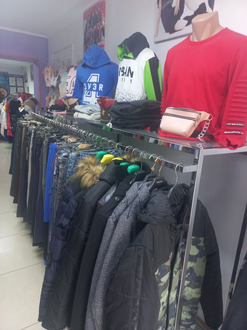 Тумба для одягу та рецепшен