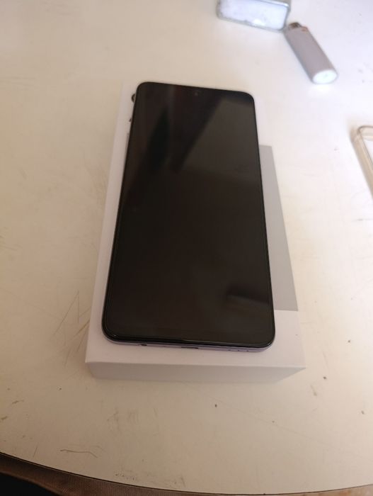 OPPO A40 2 semanas de uso, ainda com garantia de 5 anos