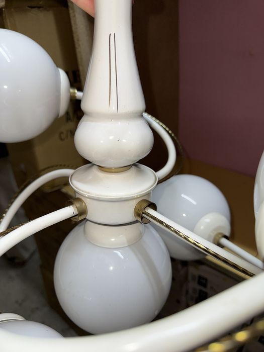 Lampa sufitowa biała z białymi kloszami + dwa kinkiety
