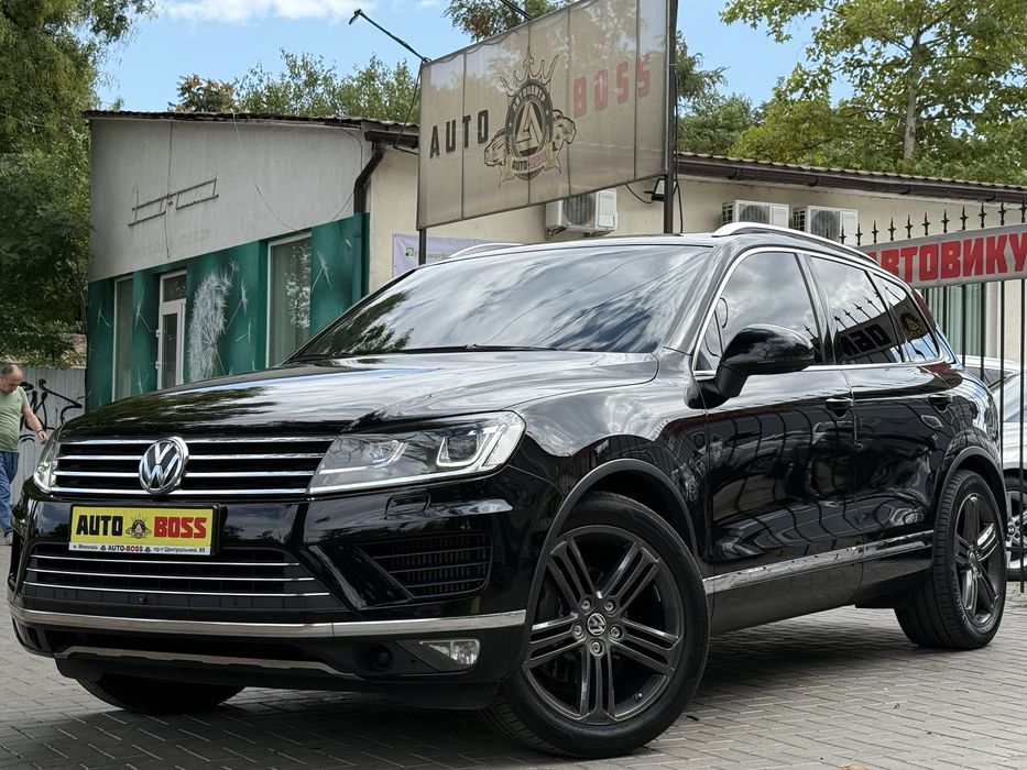 Volkswagen Touareg 2016 год, пневмо, целый, топ комплектация!
