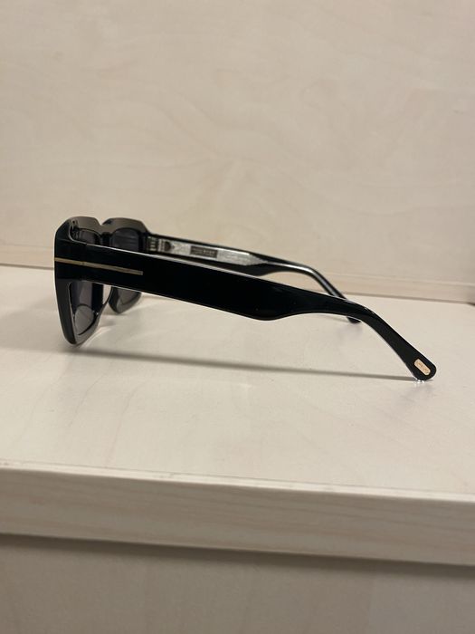 Czarne nowe okulary przeciwsłoneczne