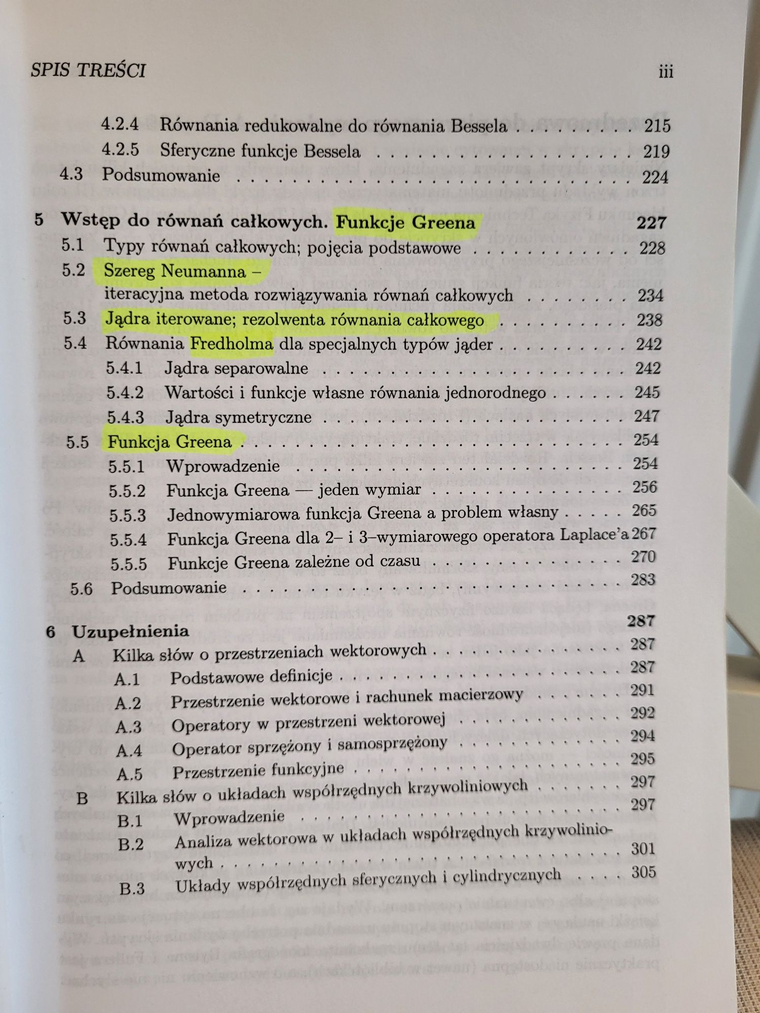 Wybrane rozdziały matematycznych metod fizyki