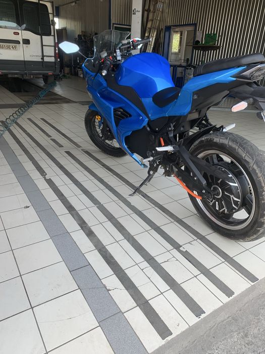 Продам Электроскутер мотоцикл 3000w