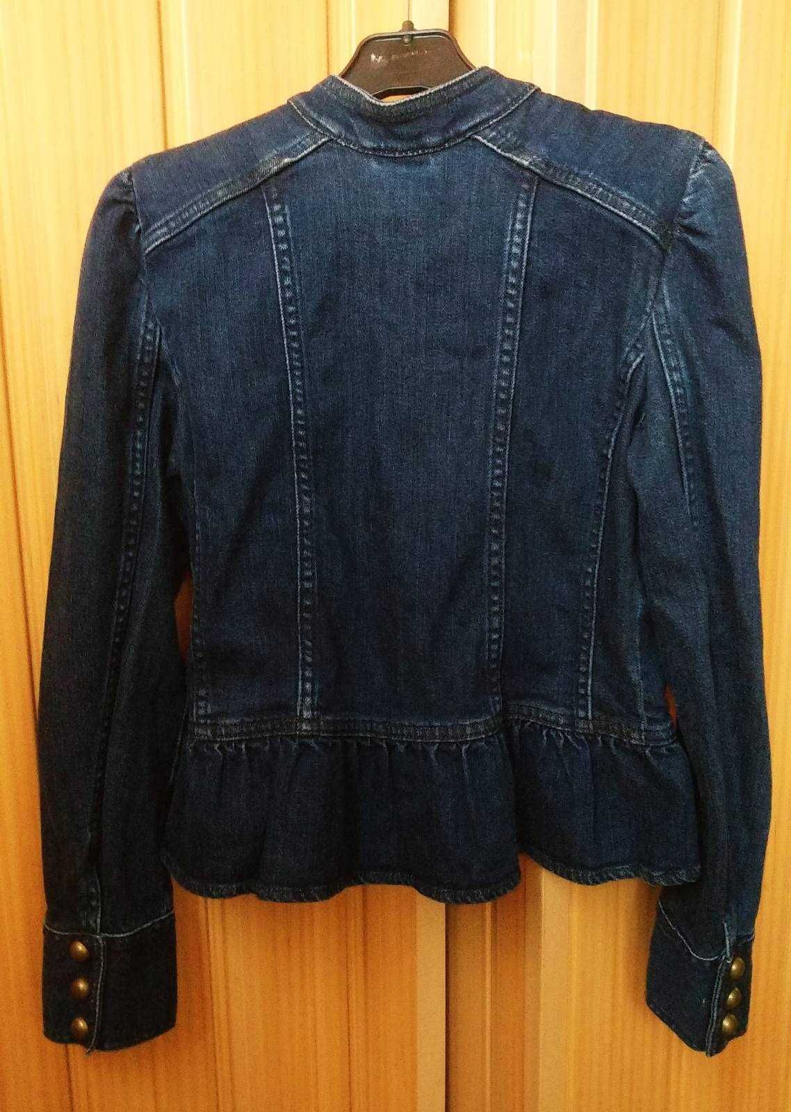 Джинсовый пиджак GAP для на девочку  140-145 см, 9-12 лет