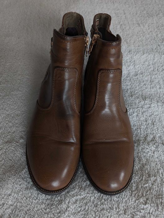 Brązowe eleganckie buty botki kozaki jak skóra węża ćwieki XTI  39