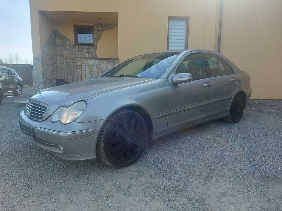 mercedes c-klasa/1,8 kompresor/benz/2002r/super stan/bezwypadek/