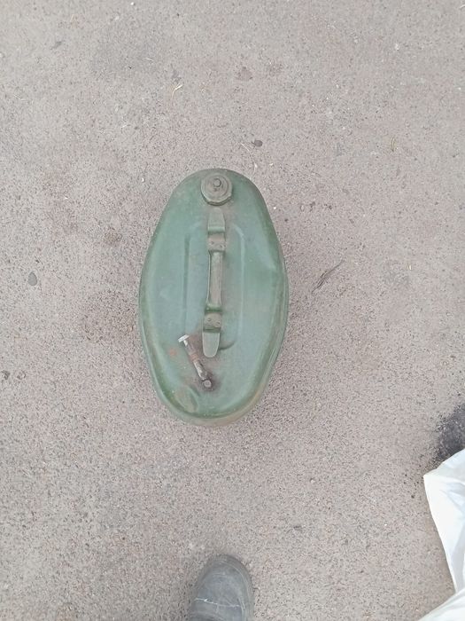 Продам канистру для лодочного мотор а