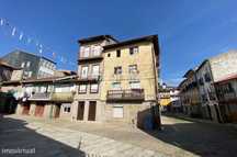 Prédio com projeto aprovado no Centro Histórico de Guimarães