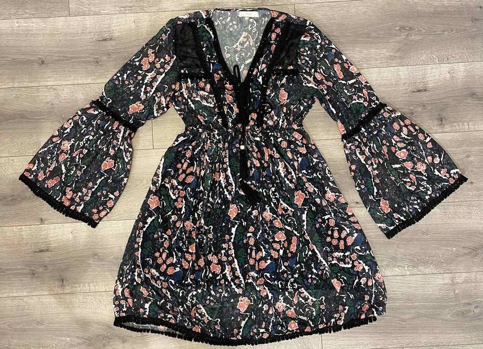 Продам сукню нову