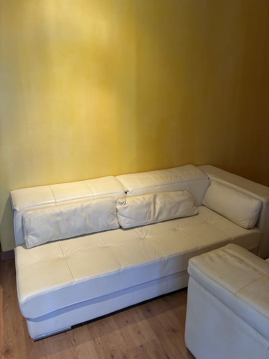 Sofá creme sala 2 metros