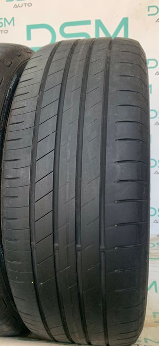 Скад шин б/в. 215/60 R17 Goodyear EfficientGrip Performance