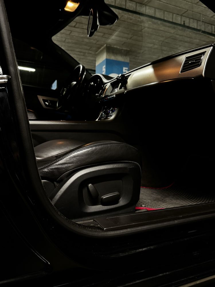 Найтильніший JAGUAR XF 2012 року 3.0 бенз