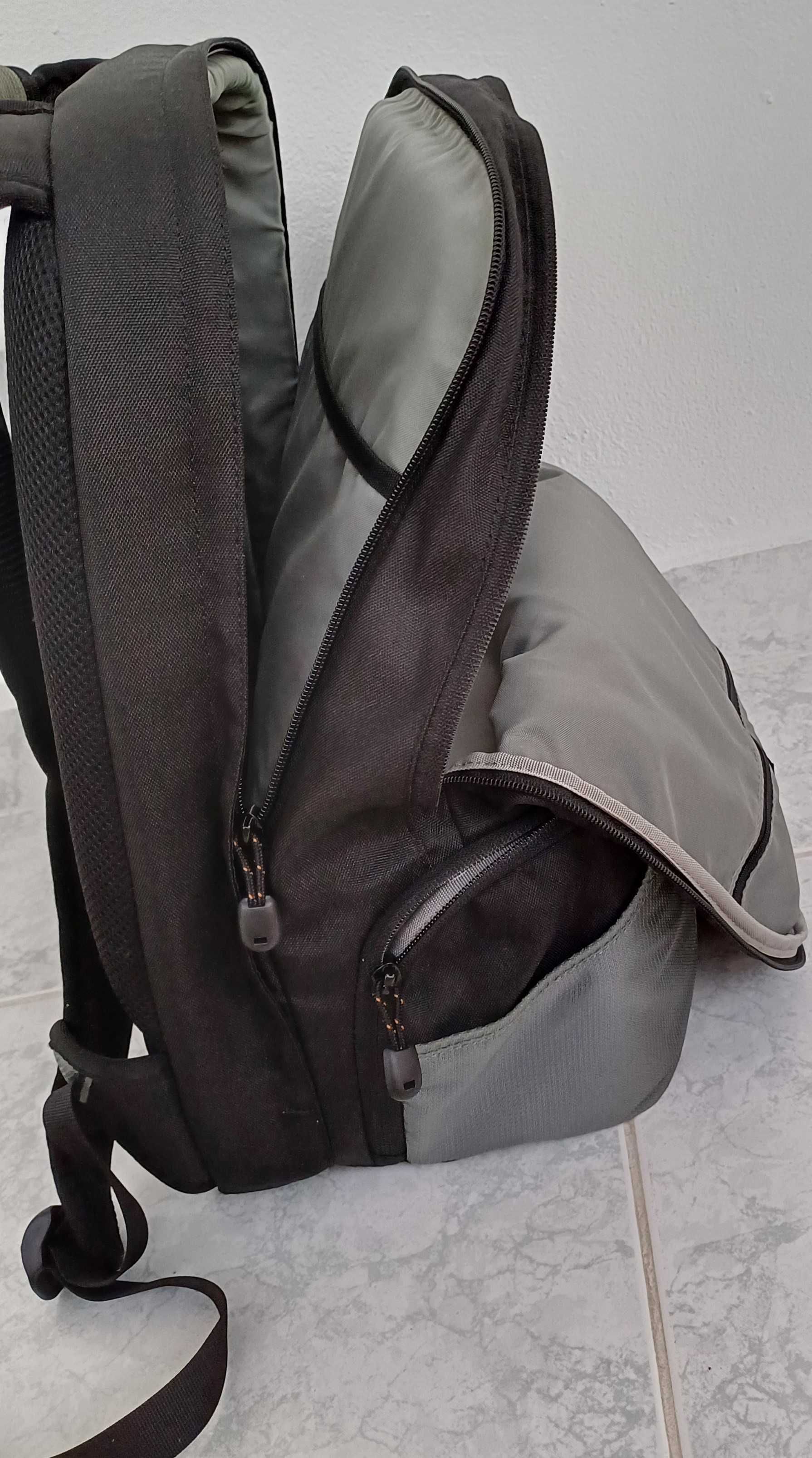 Mochila Lowepro Compudaypack