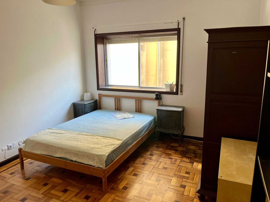 Quarto - Praça do Marquês, Porto