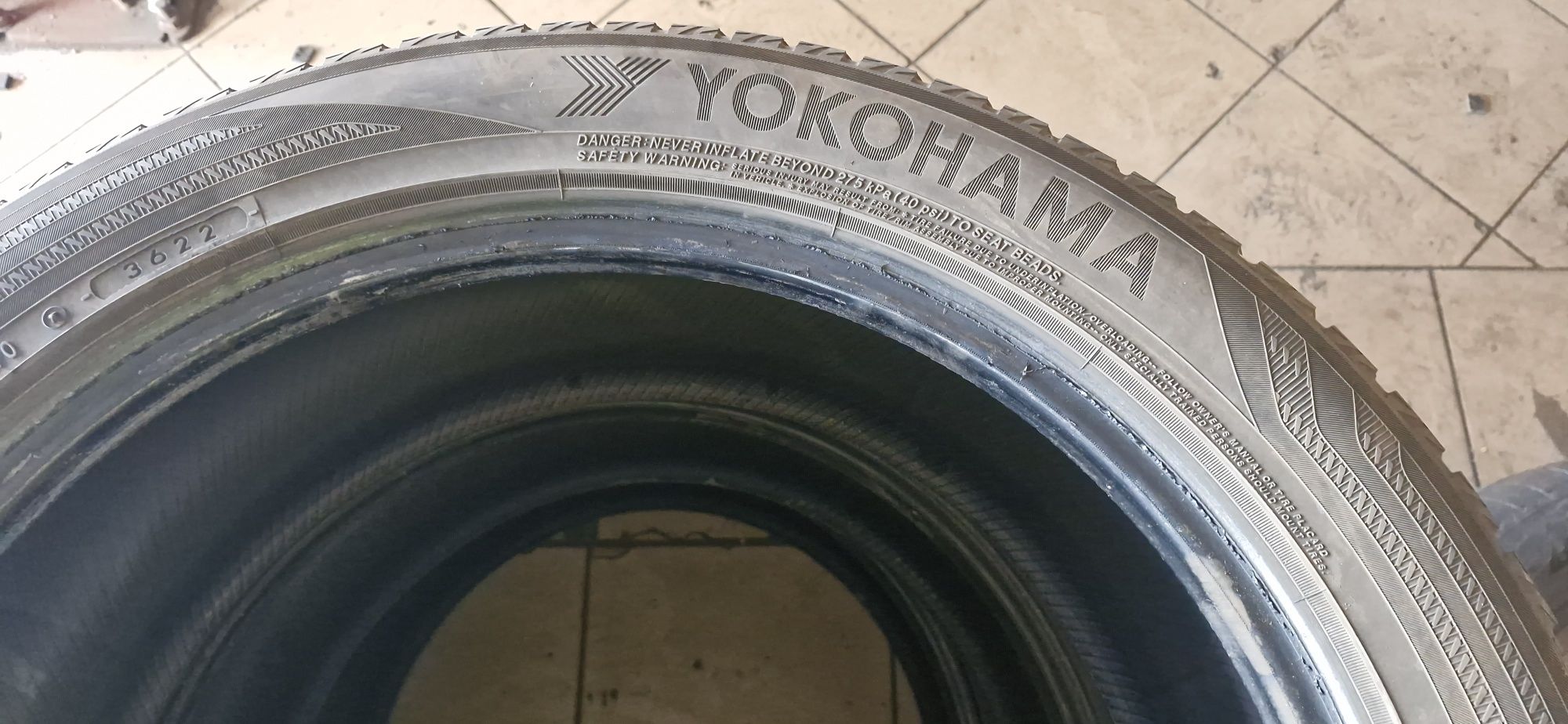 Sprzedam 4szt zestaw opon zimowe Yokohama 235/50 r.20