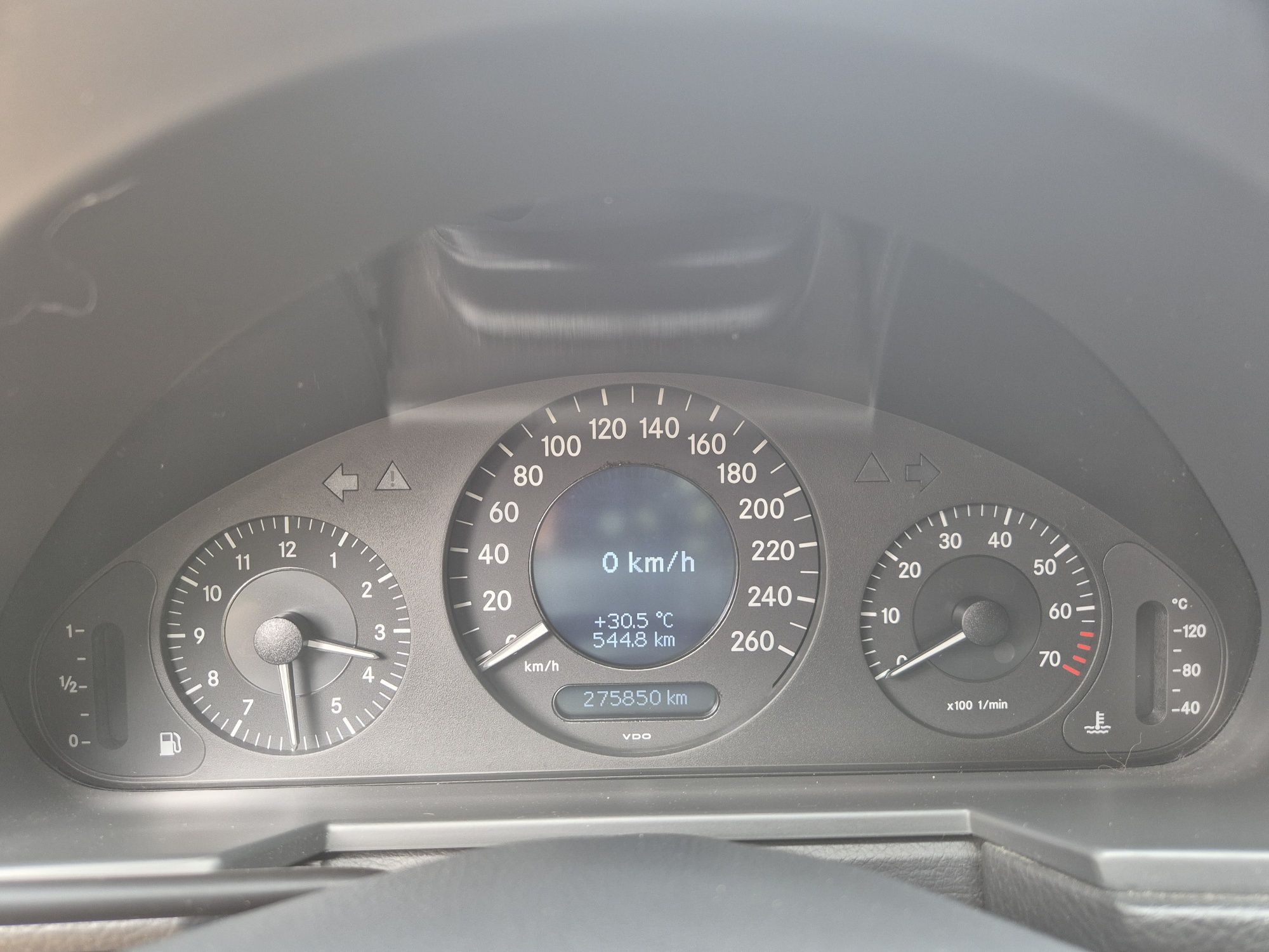 Mercedes E211 rok 2006 LPG