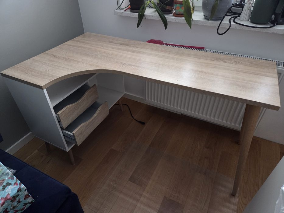Biurko narożne Oslo w stylu skandynawskim
