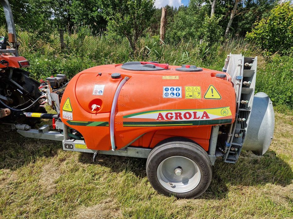 Opryskiwacz sadowniczy Agrola 55F do borówek, do winnic