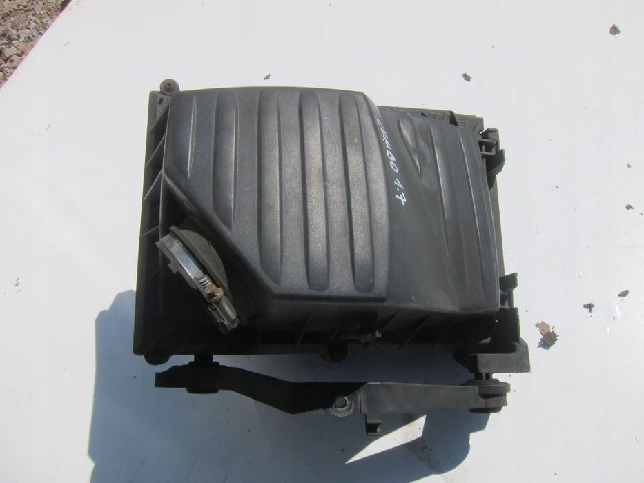 OBUDOWA FILTRA POWIETRZA OPEL COMBO