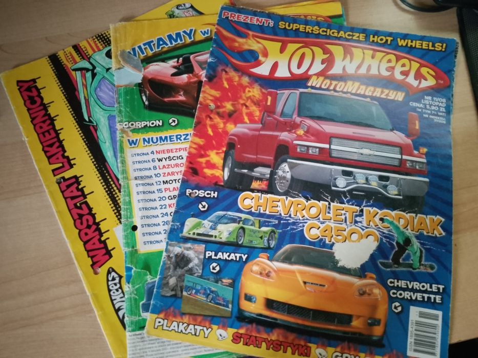 Hot Wheels Moto Magazyn