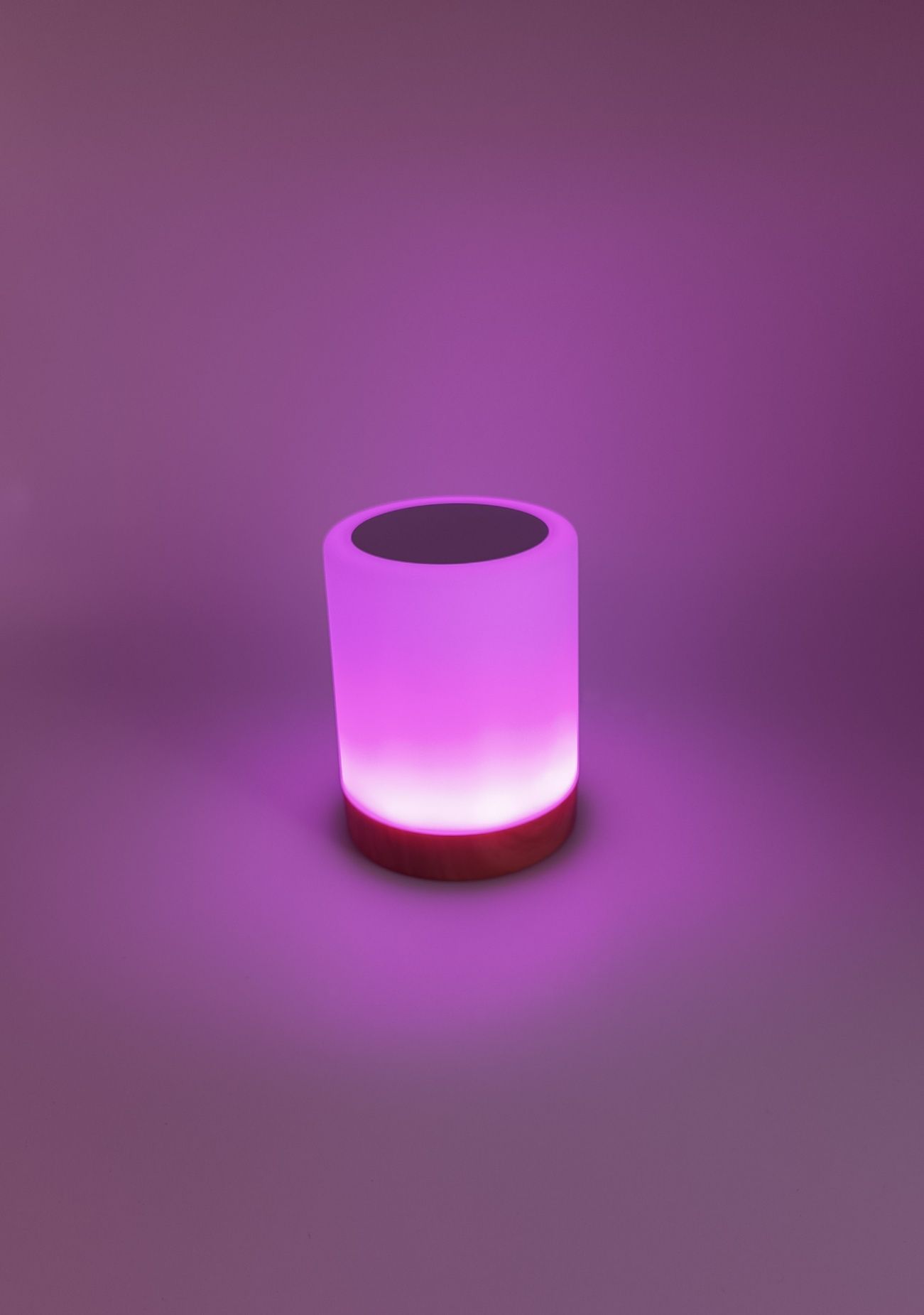 Lampka nocna dotykowa LED RGB